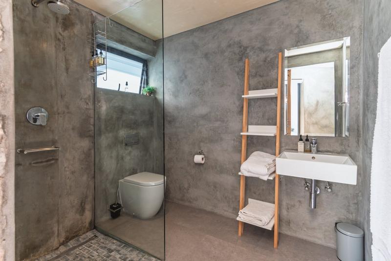 7 Bedroom Property for Sale in San Michel Western Cape
